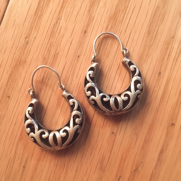 Sterling Silver Hoop Earrings Bali - Picture 1 of 2